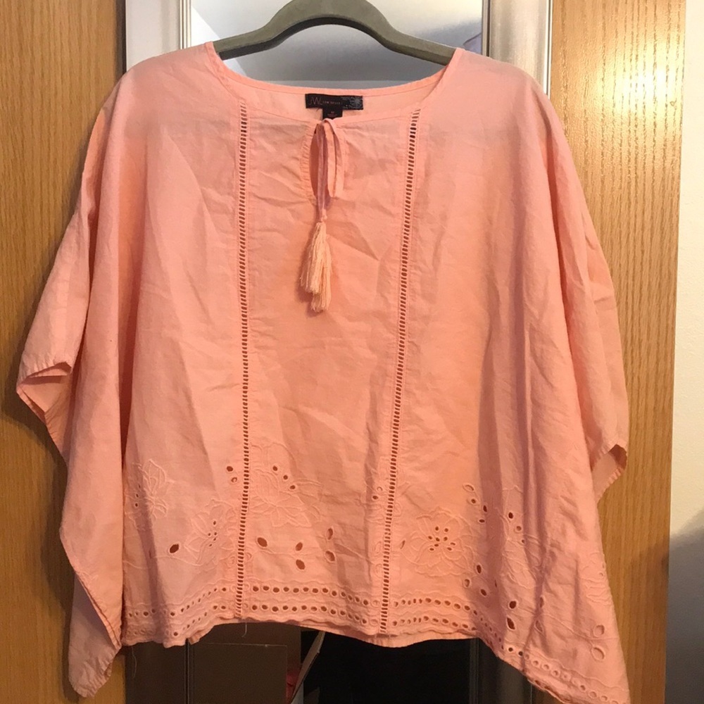 Peach boho style blouse.  Front tassels, wide sides, lace eyelet.  JW style Med